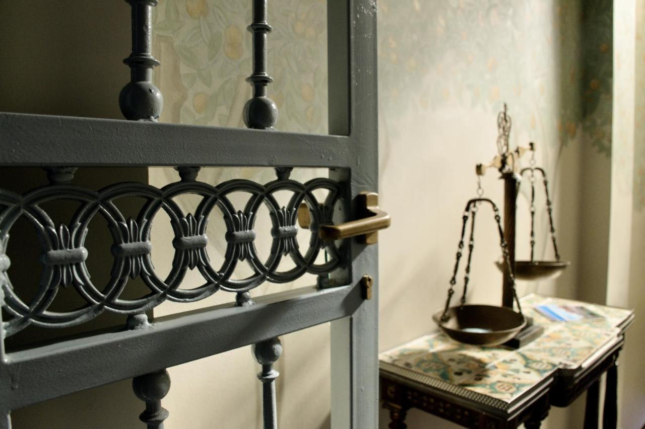 Casa Xanadu Seville - 6 Bedroom Andalusian Home With Terraces エクステリア 写真
