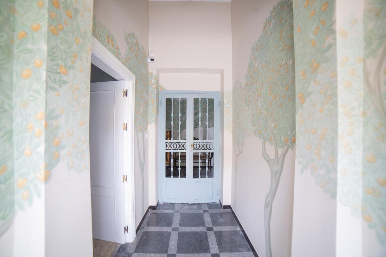 Casa Xanadu Seville - 6 Bedroom Andalusian Home With Terraces エクステリア 写真
